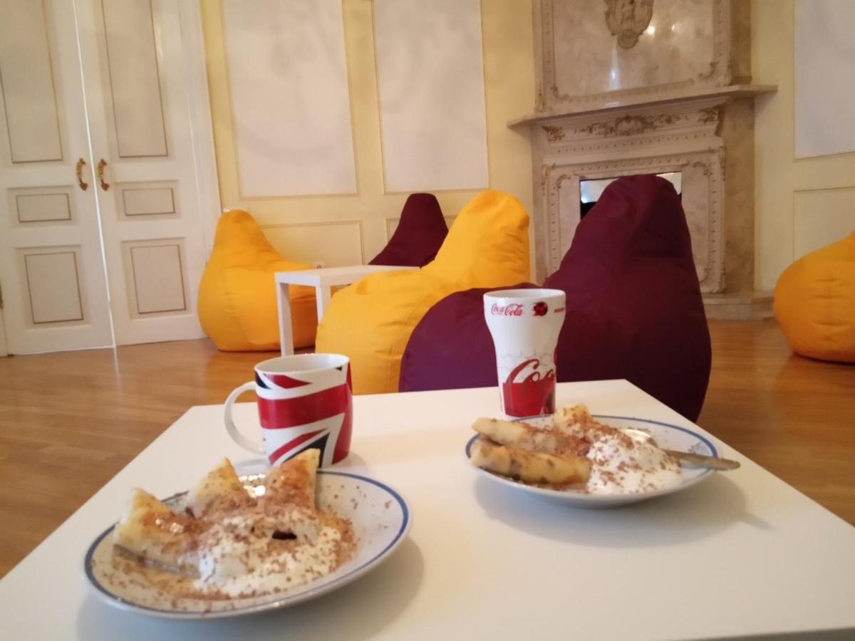 Pandeson Hostel Dnipro Luaran gambar