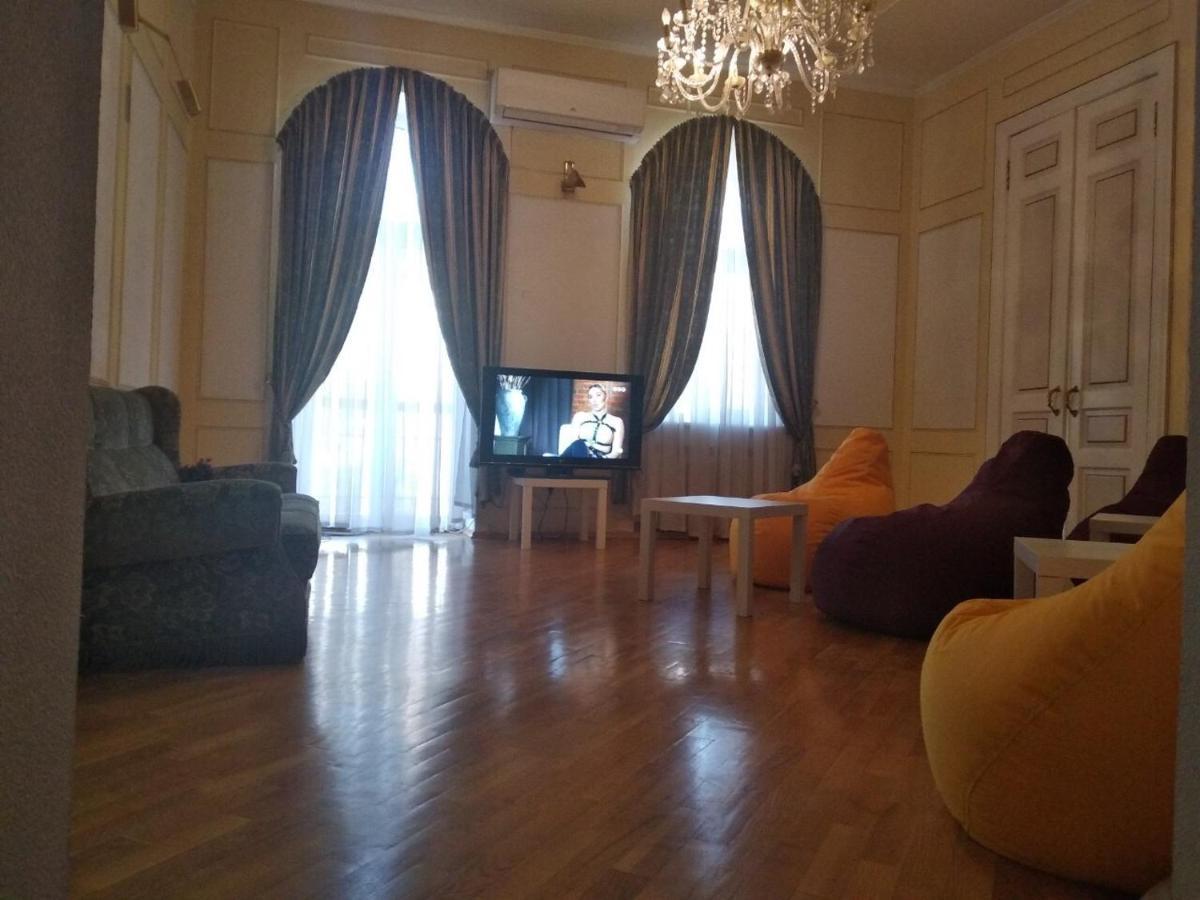 Pandeson Hostel Dnipro Luaran gambar
